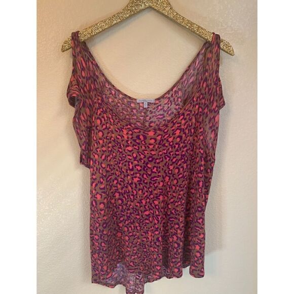Charlotte Russe Tops - 🖤 Charlotte Russe leopard print cold shoulder top